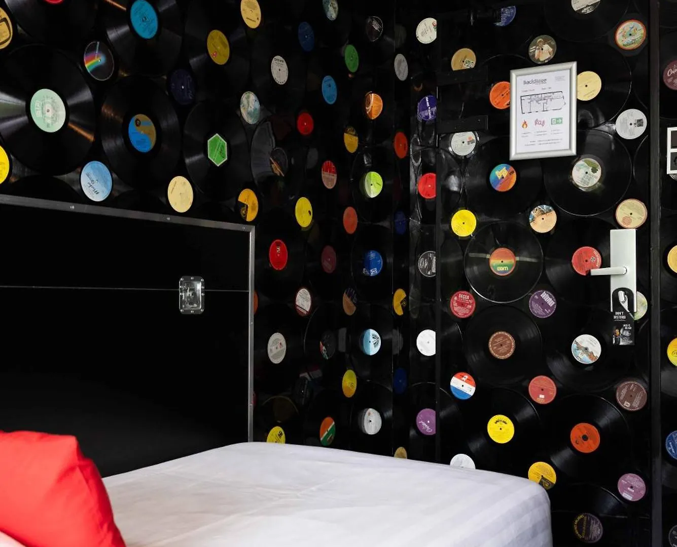 Backstage Hotel Amsterdam 2*,  Holland